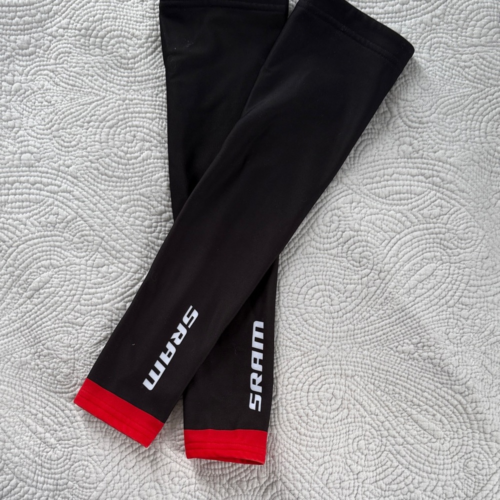 SRAM Black and Red Unisex Arm Warmers